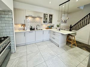 Photo 8- click for photo gallery